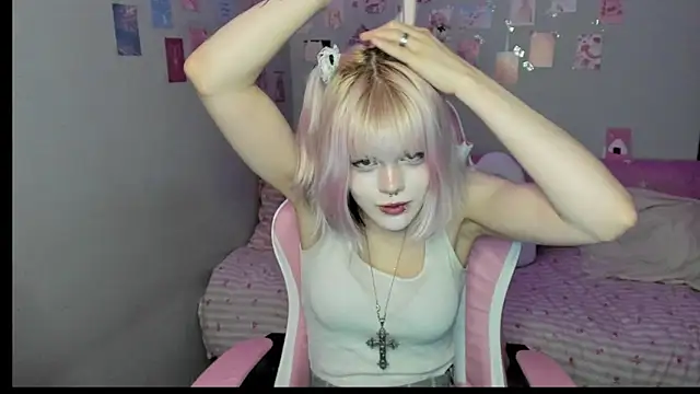 VelvetAlice online show from July 12, 2026, 8:55 pm