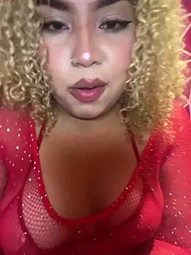 Snapshot of Queen__Antonella chatting on May 22, 2026, 8:47 pm Queen Antonella online show from May 22, 2026, 8:47 pm