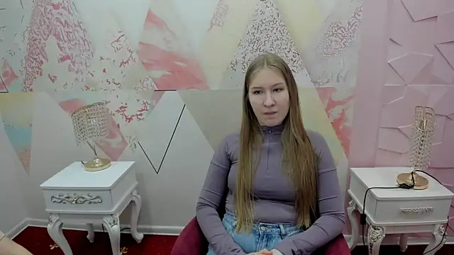  luna 111 online show from May 22, 2026, 2:01 pm