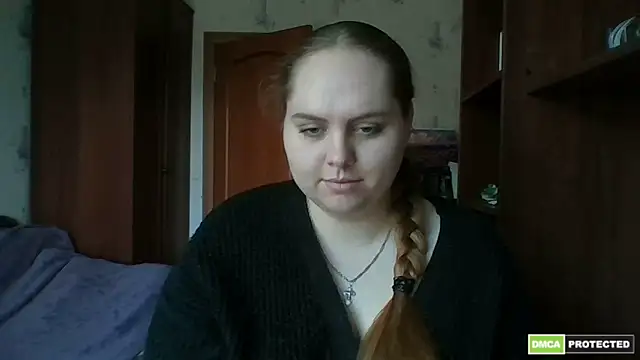Snapshot of SoftHypnose chatting on May 26, 2026, 9:05 am SoftHypnose online show from May 26, 2026, 9:05 am