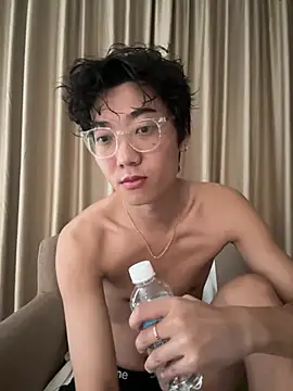 YourBadboy718 online show from June 26, 2026, 8:08 am