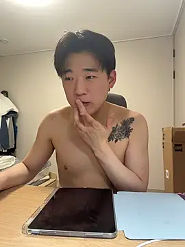 Snapshot of k-kinky chatting on June 16, 2026, 5:59 pm k-kinky online show from June 16, 2026, 5:59 pm