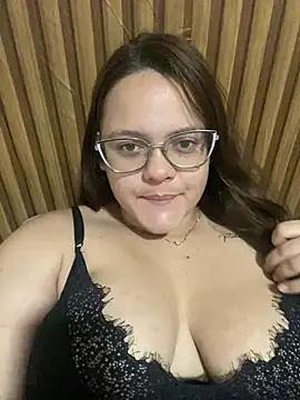 Snapshot of Laryssinha_69 chatting on July 9, 2026, 12:42 pm Laryssinha 69 online show from July 9, 2026, 12:42 pm