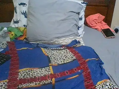Snapshot of Applecute254 chatting on July 5, 2026, 8:27 pm Applecute254 online show from July 5, 2026, 8:27 pm