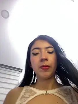 Snapshot of JeyLuxx chatting on June 21, 2026, 8:28 am JeyLuxx online show from June 21, 2026, 8:28 am