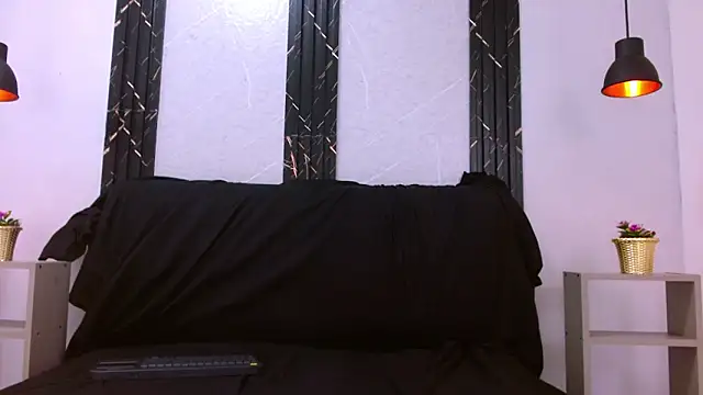 Snapshot of Maximiliano_Stronge chatting on June 9, 2026, 7:25 pm Maximiliano Stronge online show from June 9, 2026, 7:25 pm