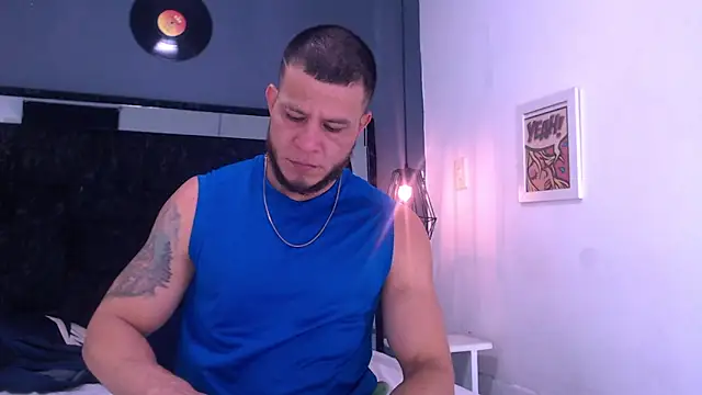 Snapshot of Maximiliano_Stronge chatting on June 16, 2026, 4:53 pm Maximiliano Stronge online show from June 16, 2026, 4:53 pm
