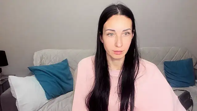 BouncySweety online show from January 18, 2026, 3:49 pm