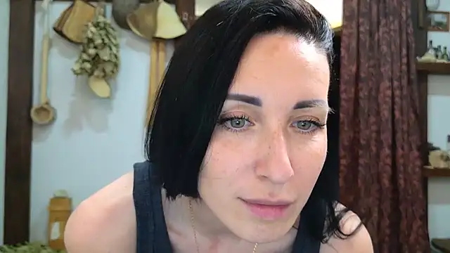 BouncySweety online show from June 10, 2026, 7:57 pm