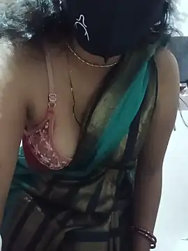 Snapshot of ShilpaSharma chatting on May 25, 2026, 4:35 pm ShilpaSharma online show from May 25, 2026, 4:35 pm