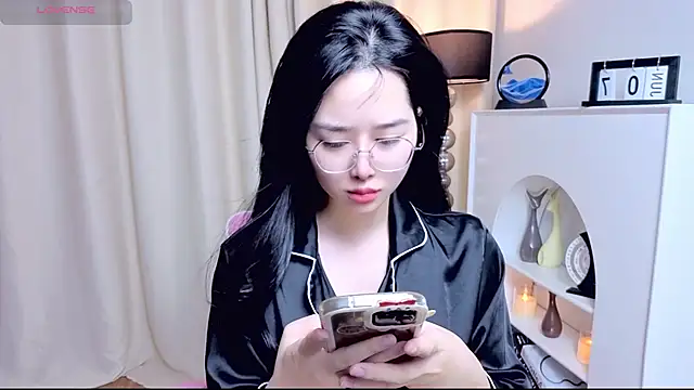 Snapshot of miuu6868 chatting on June 8, 2026, 2:12 am miuu6868 online show from June 8, 2026, 2:12 am