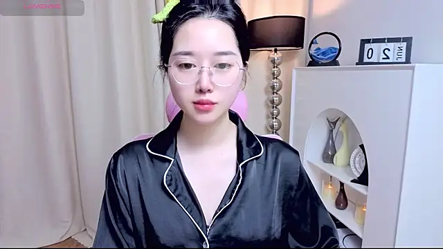 Snapshot of miuu6868 chatting on June 21, 2026, 2:03 am miuu6868 online show from June 21, 2026, 2:03 am