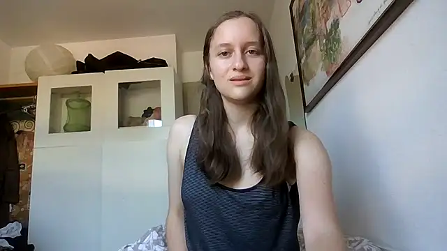SoftieSophie online show from May 26, 2026, 3:08 pm