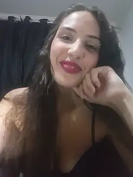 tchutchuquinha0106 online show from May 28, 2026, 1:03 am