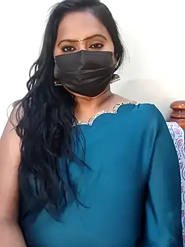 Snapshot of Meera_mia chatting on May 25, 2026, 8:31 am Meera mia online show from May 25, 2026, 8:31 am