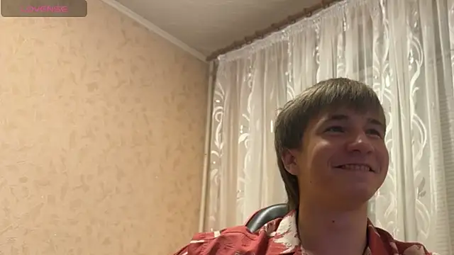 Snapshot of Goolden_Flaash chatting on May 25, 2026, 7:42 pm Goolden Flaash online show from May 25, 2026, 7:42 pm