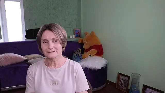 Snapshot of Mabel_Magic chatting on May 27, 2026, 5:37 am Mabel Magic online show from May 27, 2026, 5:37 am
