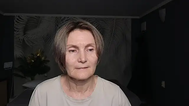 Snapshot of Mabel_Magic chatting on May 28, 2026, 5:27 am Mabel Magic online show from May 28, 2026, 5:27 am