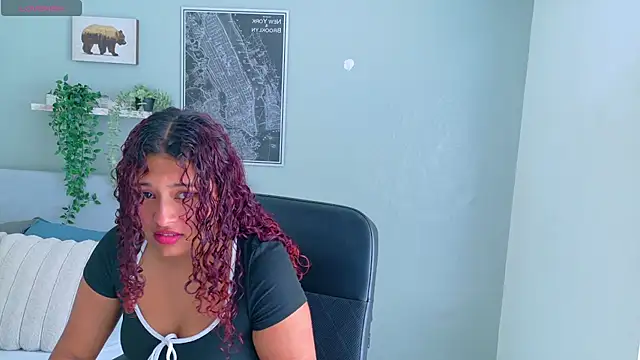Snapshot of AmeliaLaurent_ chatting on July 10, 2026, 6:10 pm AmeliaLaurent online show from July 10, 2026, 6:10 pm