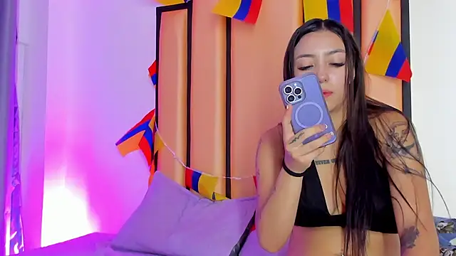 Snapshot of Mily_Mark chatting on July 7, 2026, 8:02 pm Mily Mark online show from July 7, 2026, 8:02 pm