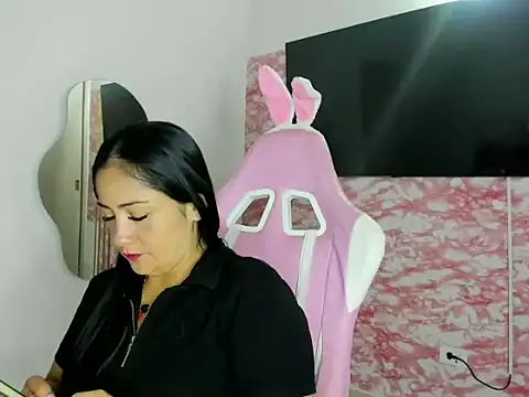 Amira Princesa online show from May 28, 2026, 3:20 pm