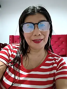 Snapshot of fire_mommy chatting on June 24, 2026, 10:31 pm fire mommy online show from June 24, 2026, 10:31 pm