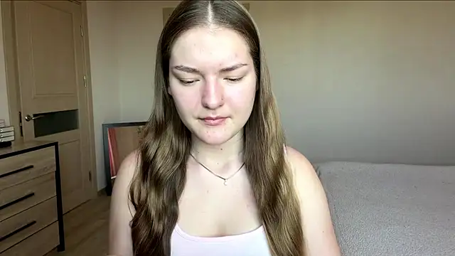 lizzzanatooo online show from July 16, 2026, 10:10 am