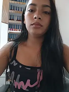 xcleila online show from June 24, 2026, 2:05 pm