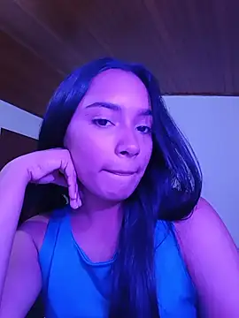 xcleila online show from June 25, 2026, 3:28 am