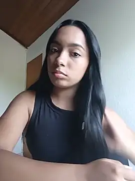 xcleila online show from July 8, 2026, 9:52 pm