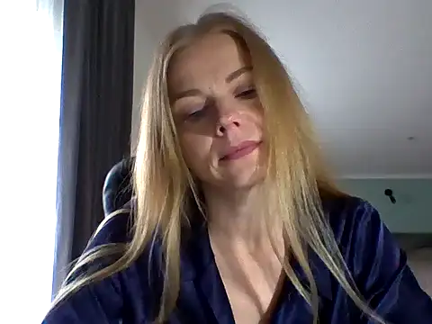 Snapshot of Tina5394 chatting on June 17, 2026, 3:42 am Tina5394 online show from June 17, 2026, 3:42 am