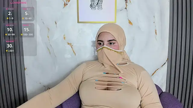 mariam akel online show from June 4, 2026, 1:33 am