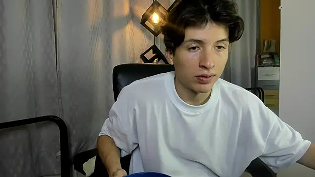 Marcoviolet online show from June 26, 2026, 7:51 pm