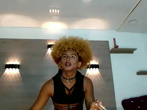 AshleySofiaThenison online show from June 12, 2026, 3:05 am