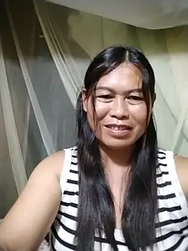 Snapshot of -Hatybi- chatting on July 11, 2026, 10:55 pm -Hatybi- online show from July 11, 2026, 10:55 pm