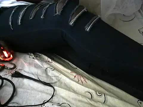 Snapshot of Queen_stallion chatting on June 2, 2026, 10:06 am Queen stallion online show from June 2, 2026, 10:06 am