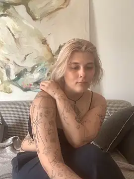Ella Bloom online show from June 21, 2026, 9:01 am