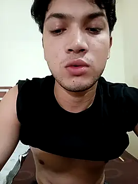 Snapshot of callboysexy022 chatting on June 29, 2026, 6:52 am callboysexy022 online show from June 29, 2026, 6:52 am