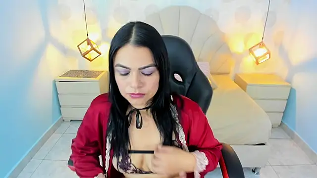 BIANCA MORETTI1 online show from June 4, 2026, 1:06 pm