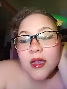 VeryGirlhot online show from May 29, 2026, 6:44 am