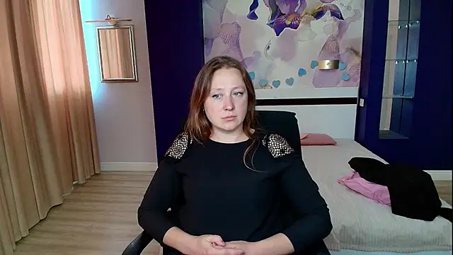 DiamonAria online show from June 1, 2026, 6:48 am
