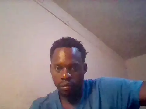 Snapshot of loonyMuse chatting on July 13, 2026, 7:44 am loonyMuse online show from July 13, 2026, 7:44 am