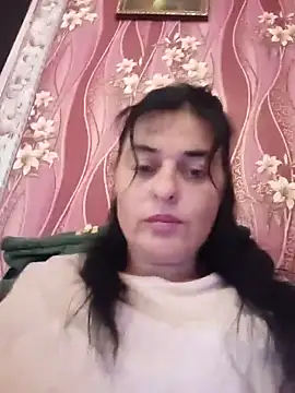 Snapshot of MilashkaXX chatting on May 29, 2026, 11:52 am MilashkaXX online show from May 29, 2026, 11:52 am