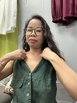 Snapshot of honghong_mother chatting on July 19, 2026, 1:31 am honghong mother online show from July 19, 2026, 1:31 am