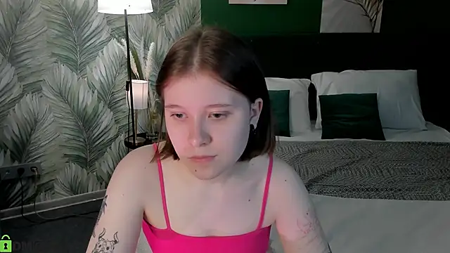 Snapshot of Kylie-Voss chatting on June 10, 2026, 2:56 am Kylie-Voss online show from June 10, 2026, 2:56 am