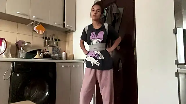 Snapshot of SindyKay chatting on July 2, 2026, 5:13 am SindyKay online show from July 2, 2026, 5:13 am