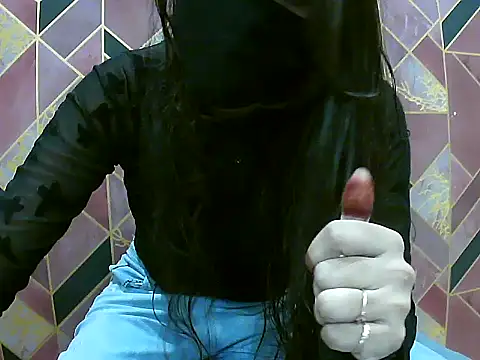 Snapshot of Hot-Roshni chatting on June 15, 2026, 6:10 pm Hot-Roshni online show from June 15, 2026, 6:10 pm