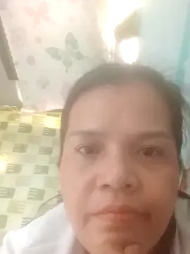 Snapshot of simplycristy09 chatting on June 11, 2026, 8:34 am simplycristy09 online show from June 11, 2026, 8:34 am