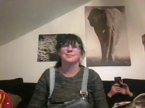 sexujuly88 online show from October 24, 2025, 9:44 pm