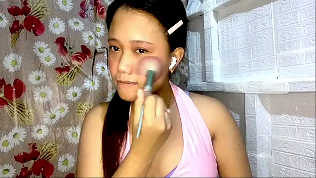 Snapshot of Abegail2221 chatting on July 16, 2026, 12:22 pm Abegail2221 online show from July 16, 2026, 12:22 pm